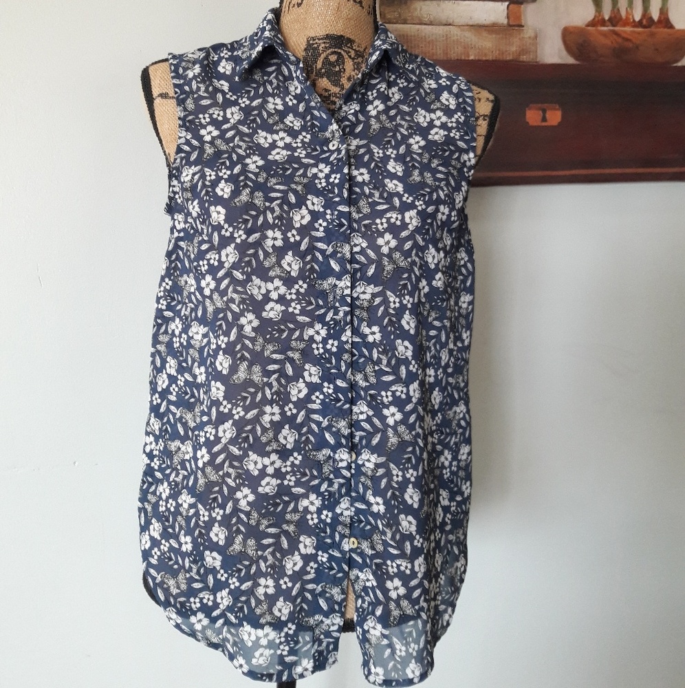 H&M blouse 🦋